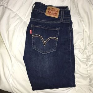 women’s levi’s jeans